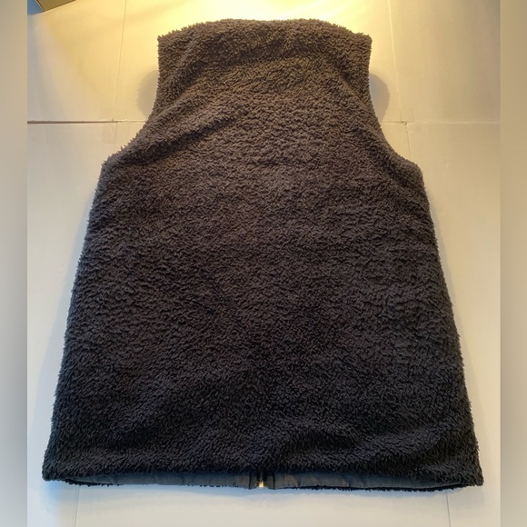 Lululemon Everything She Wants Reversible Vest  Black - Picture 14 of 14